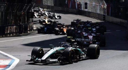 Kimi Antonelli ganó un GP de Mónaco con choques y sanciones. Colapinto fue 15